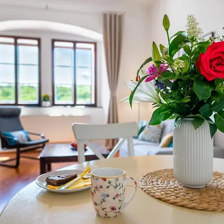 Stary Farhof Apartment